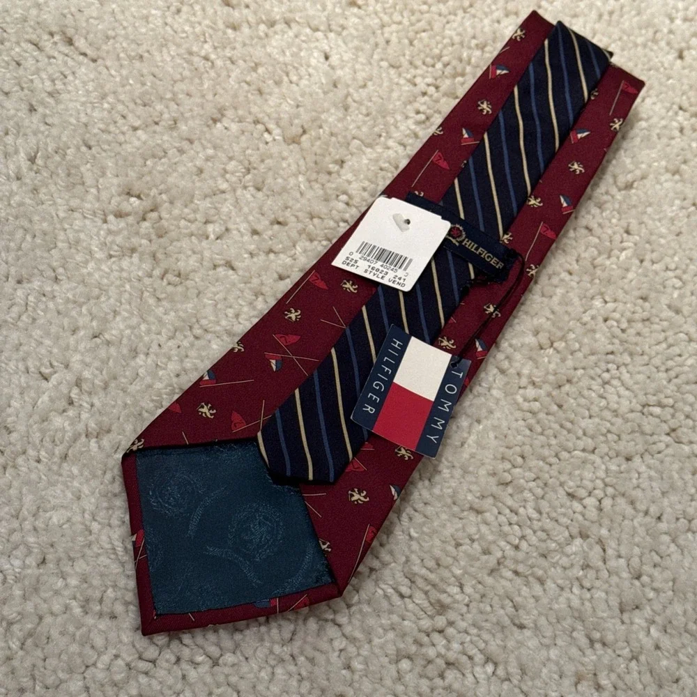 TOMMY HILFIGER Men's Necktie Italian Silk MADE IN USA.